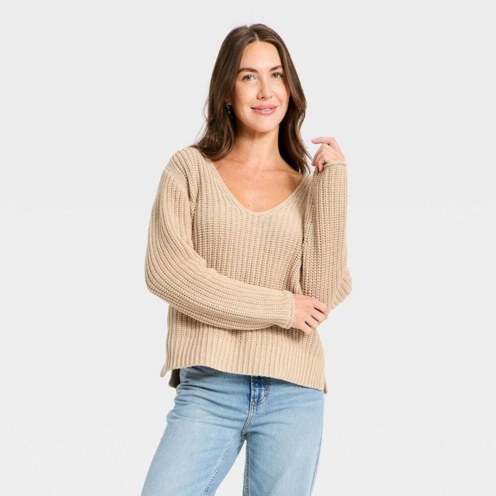 Women's Wide V-Neck Pullover Sweater - Universal Thread Oatmeal L